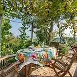 Dom wakacyjny 2 Bedroom Awesome In Priocca