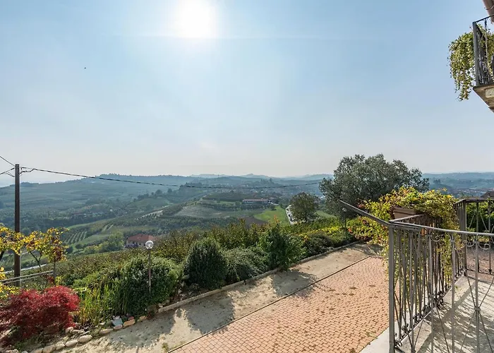 2 Bedroom Awesome In Casa vacanze *